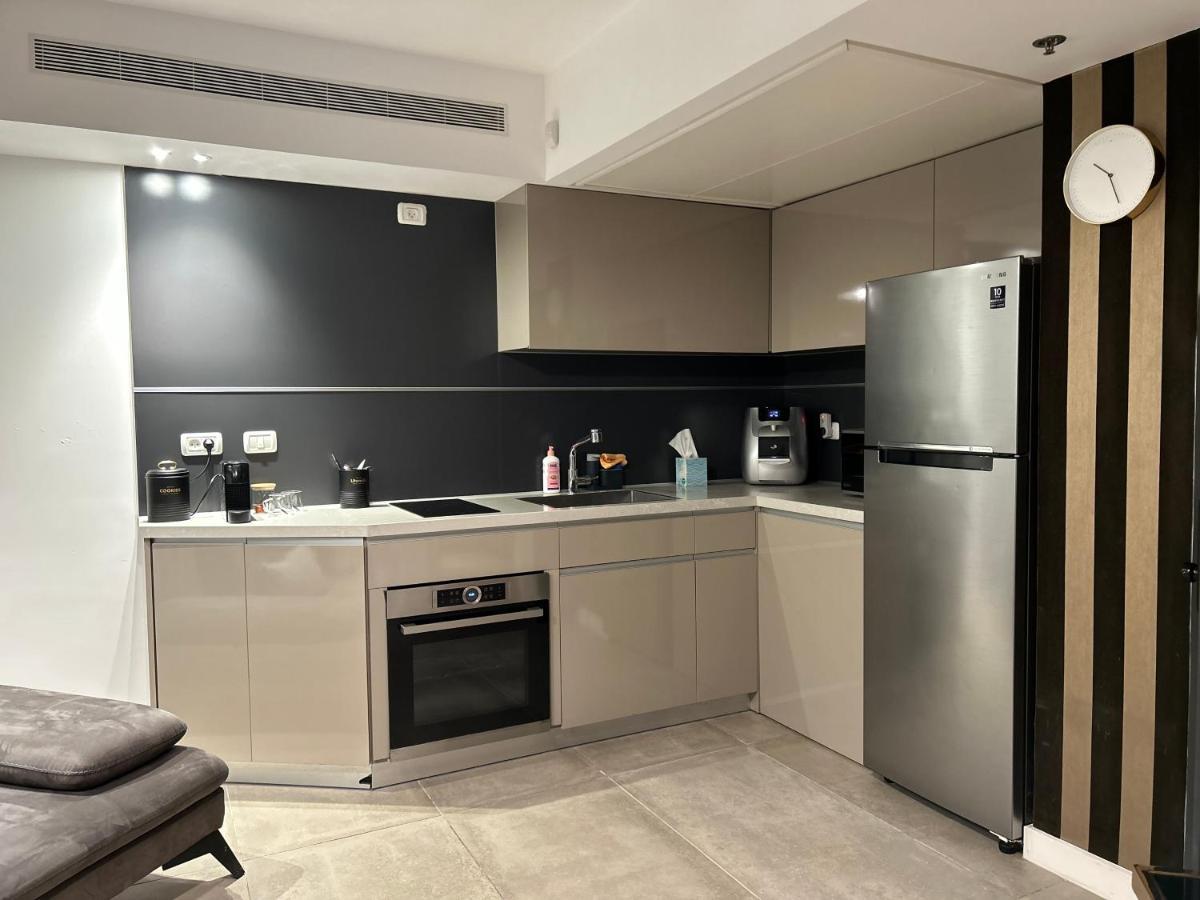 Beachfront Apartment Bat Yam Ngoại thất bức ảnh